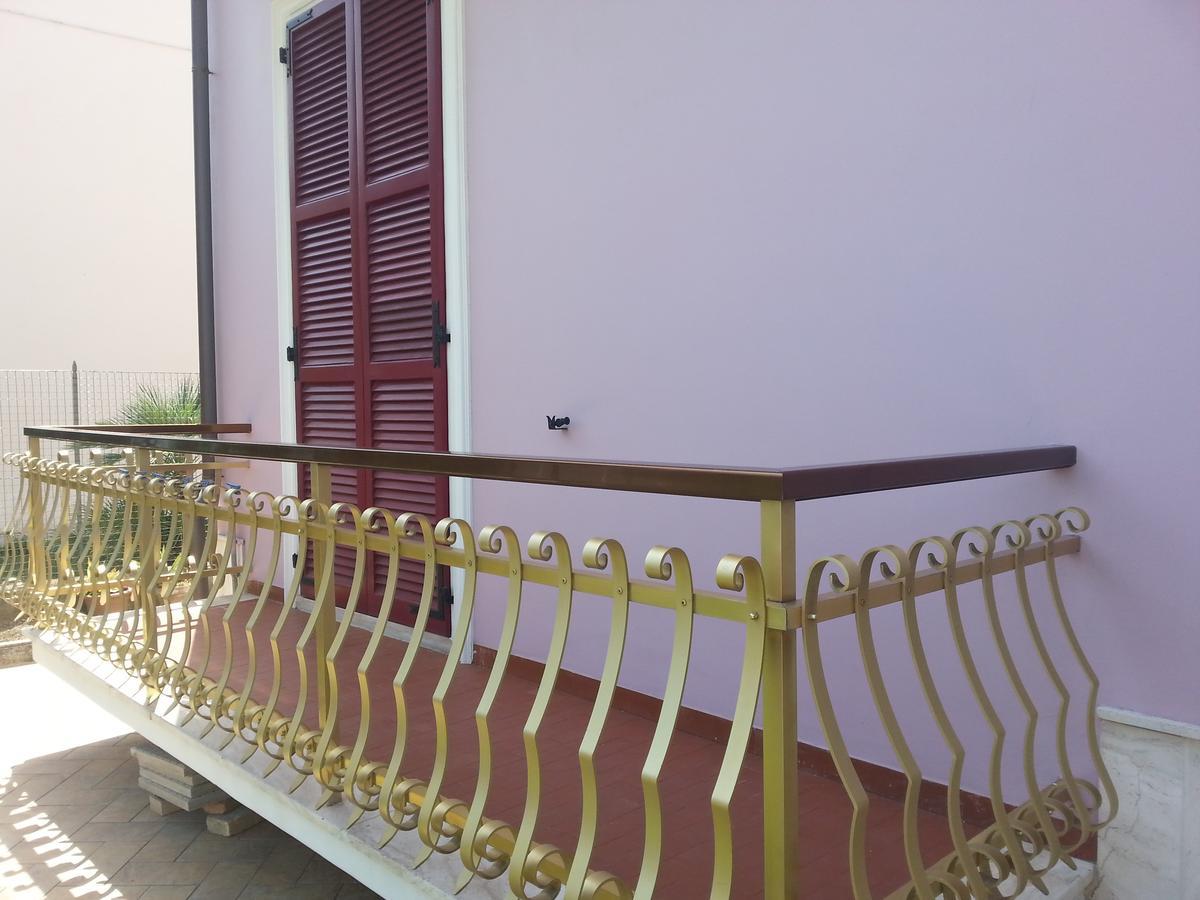 B&B Civico22 Civitanova Marche Ngoại thất bức ảnh
