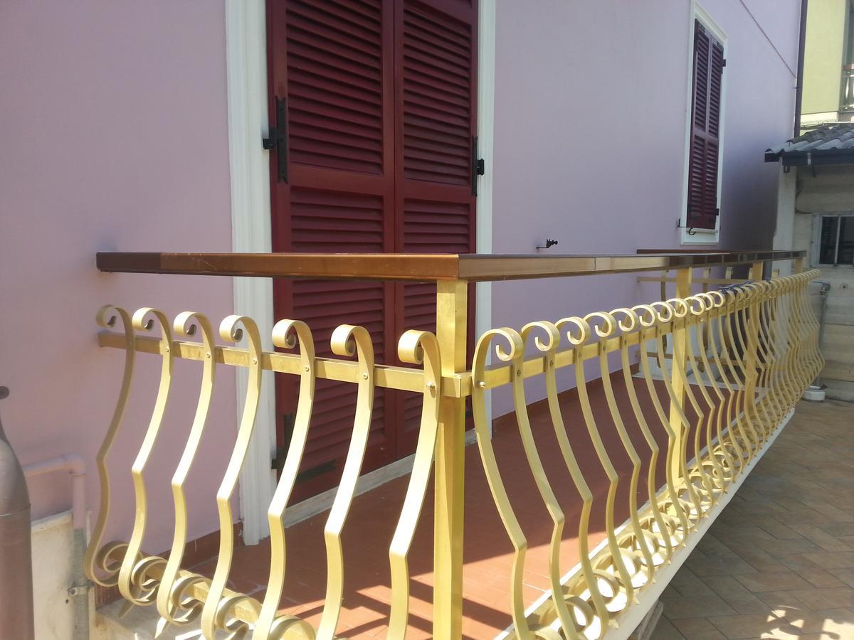 B&B Civico22 Civitanova Marche Ngoại thất bức ảnh